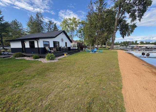 Property at N6012 Lake Dr, Shawano, WI 54166, 3 beds, 1.5 baths
