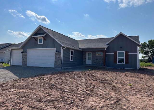 Property at 1747 Legacy Ln, Neenah, WI 54956, 3 beds, 2 baths