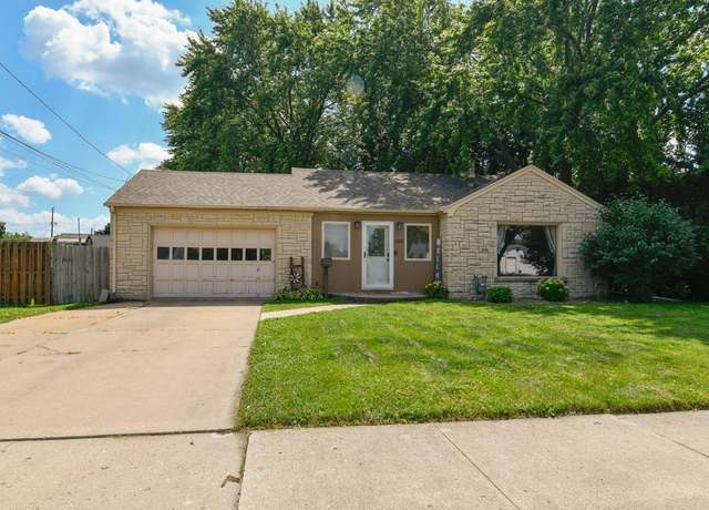 Property at 1059 9th St, Green Bay, WI 54304, 2 beds, 1 bath