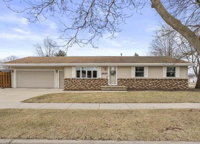 Property at 2630 N Birchwood Ave, Appleton, WI 54914, 3 beds, 2 baths