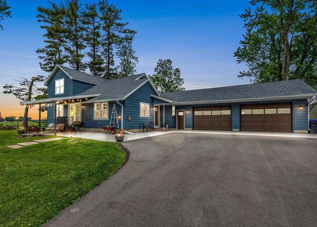 Property at N6965 Thede Rd, Black Creek, WI 54106, 4 beds, 2.5 baths