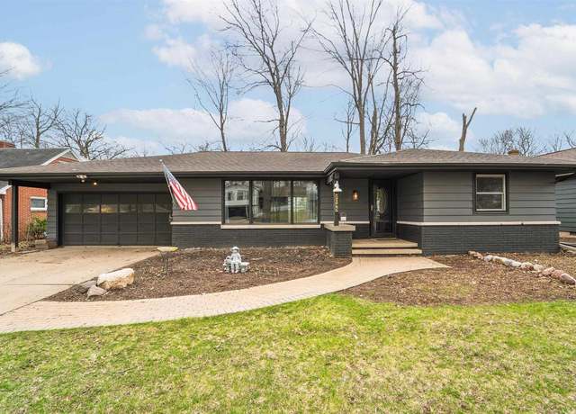 Property at 1043 E Melrose Ave, Appleton, WI 54911, 4 beds, 2 baths