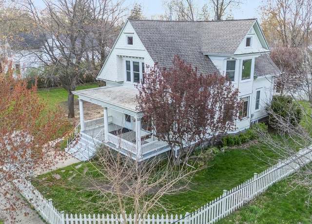 Property at 333 E Moore St, Berlin, WI 54923, 4 beds, 2 baths