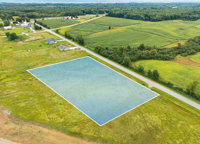 Property at Lost Trl, Suamico, WI 54313