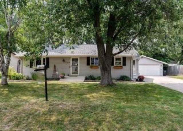 Property at 1266 Stead Dr, Menasha, WI 54952, 3 beds, 3 baths