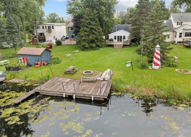 Property at 7840 Popowski Rd, Winneconne, WI 54986, 2 beds, 1 bath