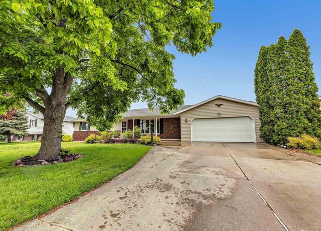 Property at 2151 Bluebill St, Green Bay, WI 54311, 3 beds, 1.5 baths