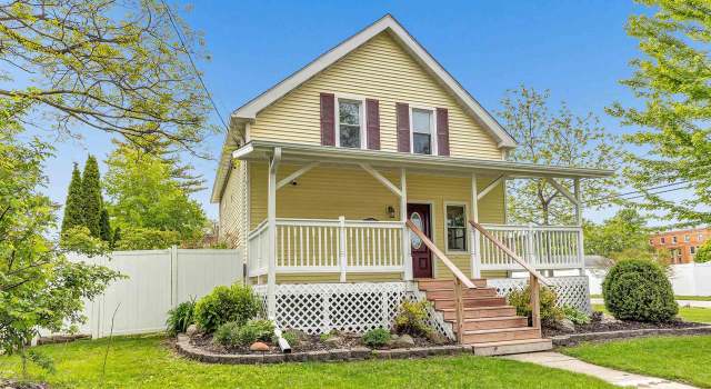 Photo of 127 Flora St, Pulaski, WI 54162