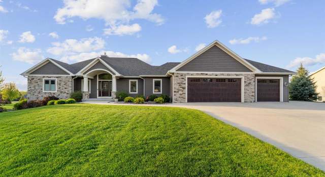 Photo of N8401 Sunset Dr, Fond Du Lac, WI 54937