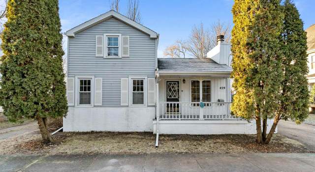 Photo of 429 E Doty Ave, Neenah, WI 54956
