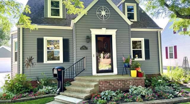 Photo of 612 Grove St, Neenah, WI 54956