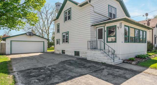Photo of 503 E Main St, Winneconne, WI 54986