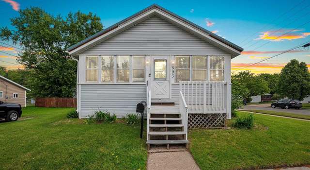 Photo of 803 W North Water St, New London, WI 54961