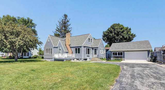 Photo of 413 Jefferson St, Algoma, WI 54201