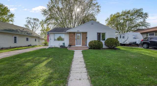 Photo of 2325 N Erb St, Appleton, WI 54911