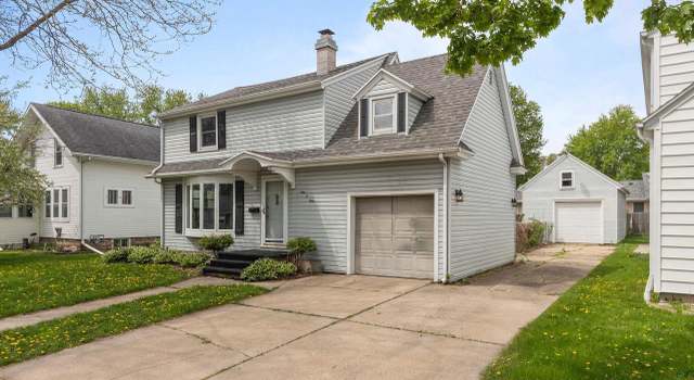 Photo of 909 N Summit St, Appleton, WI 54914