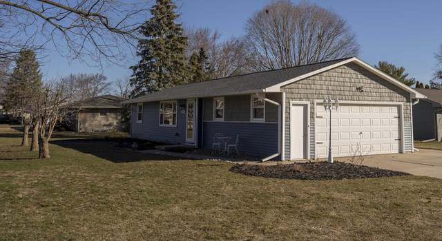 Photo of 1104 Anchor Dr, Green Bay, WI 54303