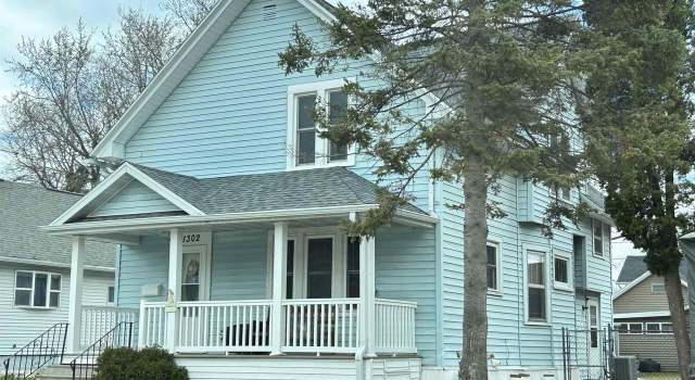 Photo of 1302 Ontario St, Oshkosh, WI 54901