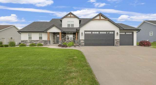 Photo of 2090 Morningstar Ln, Oshkosh, WI 54904