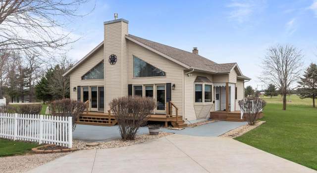 Photo of E2145 Johanson Rd, Iola, WI 54945