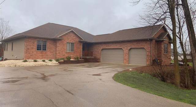 Photo of 979 Creek Ct, Little Suamico, WI 54141
