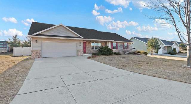 Photo of 1355 Alpine Dr, Green Bay, WI 54311