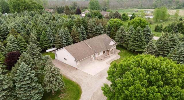 Photo of N6471 12 Corners Rd, Black Creek, WI 54106