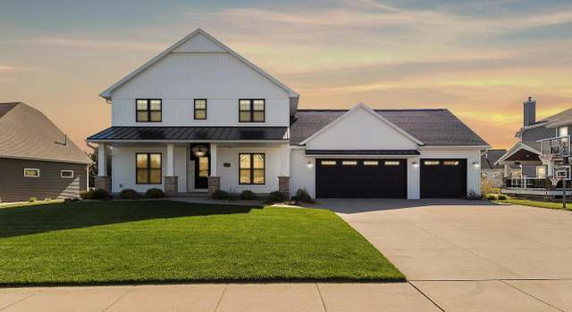 Photo of 2130 Roberta Ct, Green Bay, WI 54313