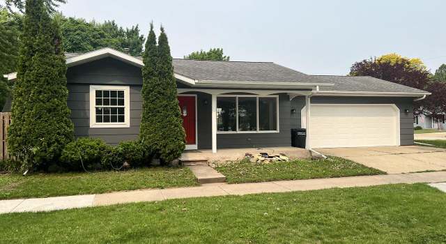 Photo of 815 Bauman St, Oshkosh, WI 54902