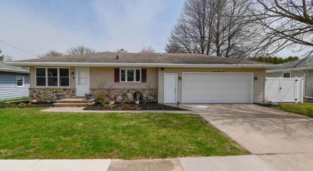 Photo of 327 Welhouse Dr, Kimberly, WI 54136