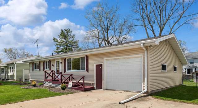 Photo of 1111 Sunnyfield Ct, Marinette, WI 54143