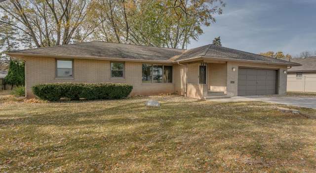 Photo of 550 Spring Road Dr, Neenah, WI 54956