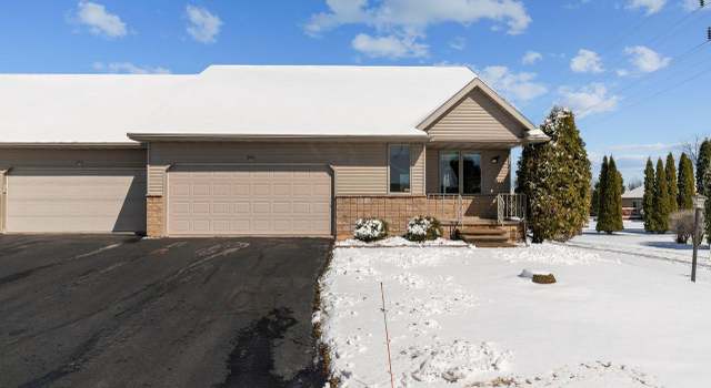 Photo of 954 Solar Parkway Ct, Neenah, WI 54956