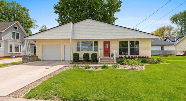 Photo of 410 E Washington St, New London, WI 54961