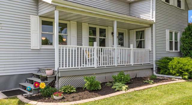 Photo of 1305 Whippletree Ln, Neenah, WI 54956