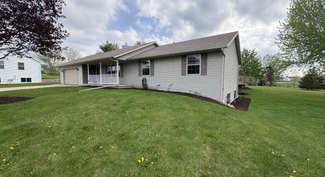 Photo of 370 Hogan Ct, Cecil, WI 54111