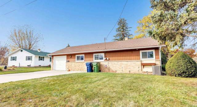 Photo of 803 Broadway St, Wrightstown, WI 54180