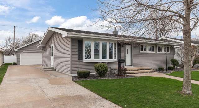 Photo of 1915 E Marquette St, Appleton, WI 54911