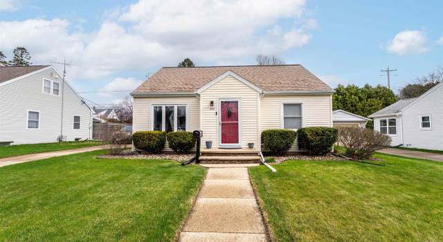 Photo of 220 E Lindbergh St, Appleton, WI 54911