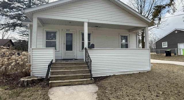 Photo of 255 N State St, Chilton, WI 53014