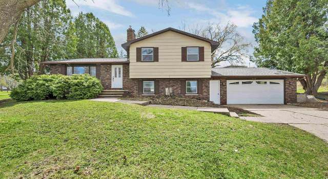 Photo of 418 Abe Ct, Seymour, WI 54165