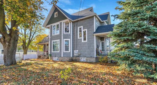 Photo of 647 Waugoo Ave, Oshkosh, WI 54901