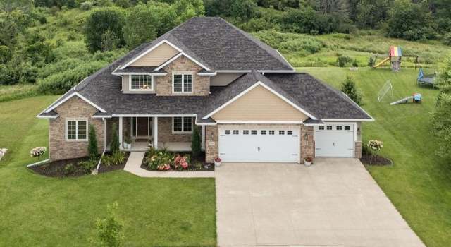 Photo of 6630 N Headwall Cir, Appleton, WI 54913