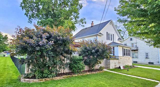 Photo of 553 W 17th Ave, Oshkosh, WI 54902