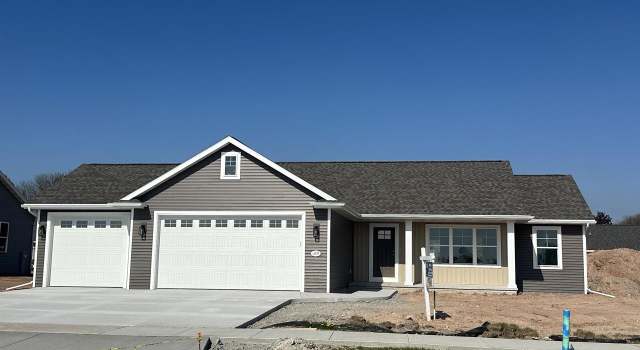 Photo of 1209 S Kensington Dr, Appleton, WI 54915
