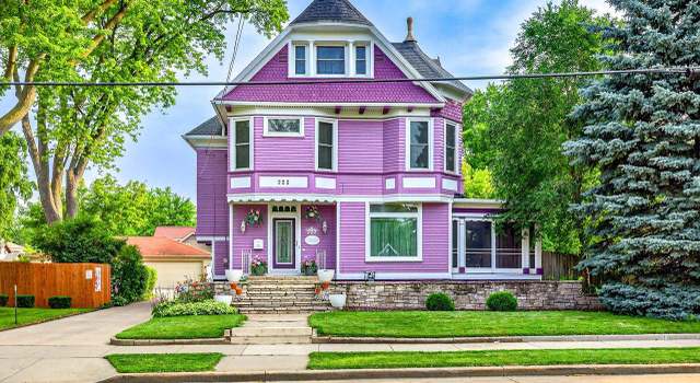 Photo of 222 E Irving Ave, Oshkosh, WI 54901