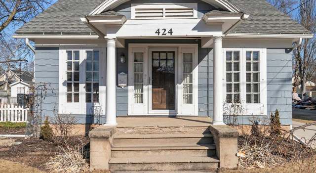Photo of 424 E Columbian Ave, Neenah, WI 54956