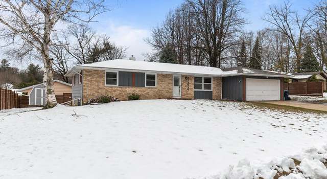 Photo of 144 Cliffview Dr, Green Bay, WI 54302