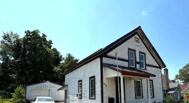 Photo of 115 W 4th St, Manawa, WI 54949