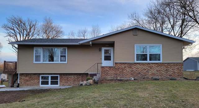 Photo of W4011 Hickory Rd, Hustisford, WI 53034